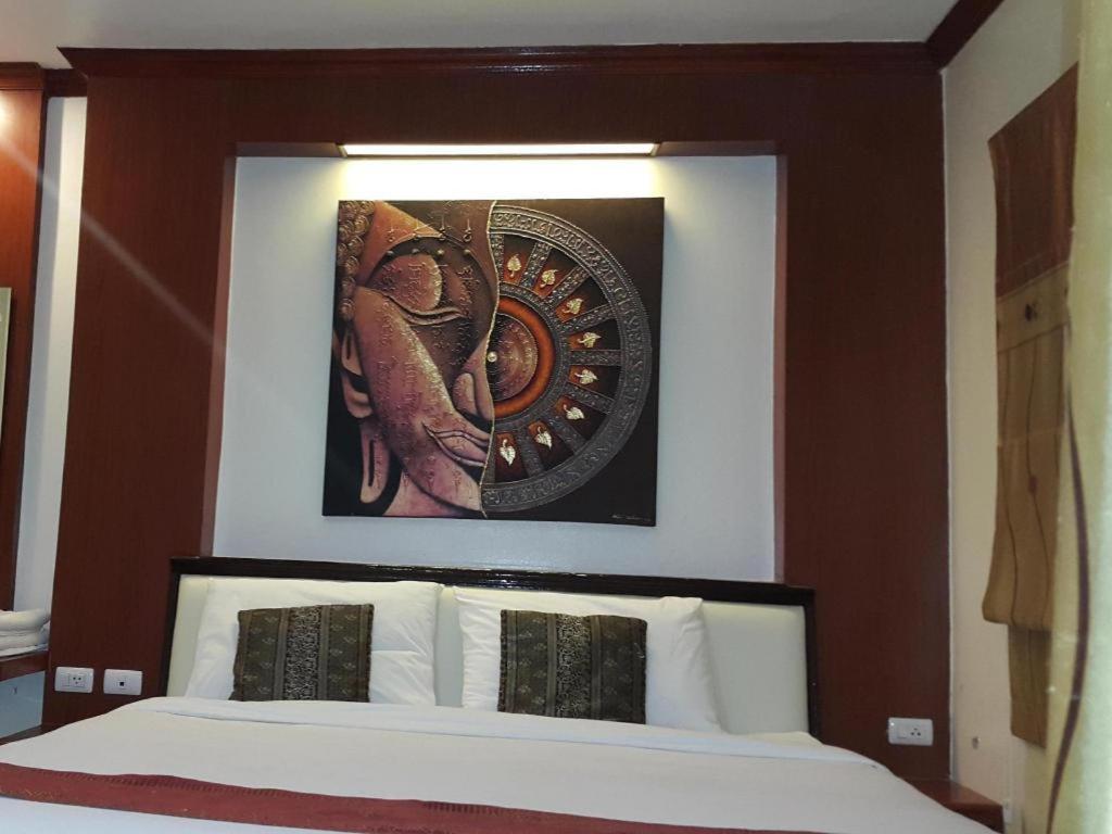 Ilmare Patong Place Buitenkant foto
